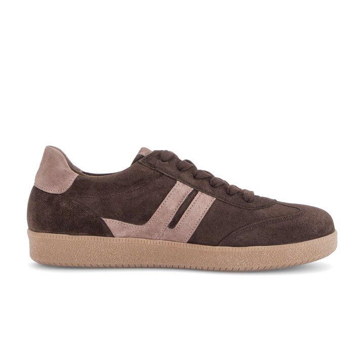 Sneaker low braun #1