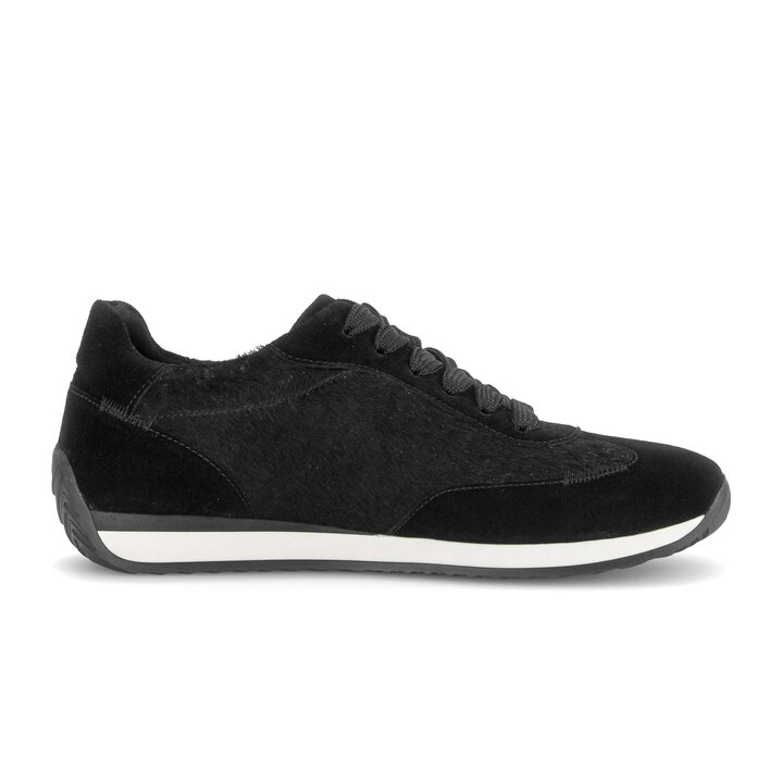 Lage sneaker zwart #1
