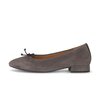 Eleganter Ballerina grau