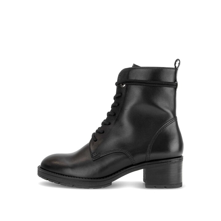 Stivaletto stringato nero #0