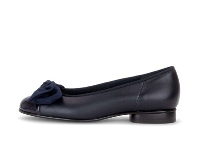 Eleganter Ballerina blau