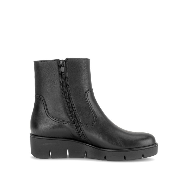 Plateau Stiefelette schwarz #1