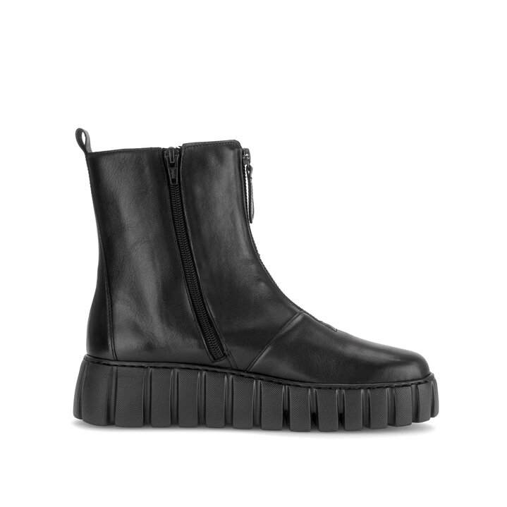 Plateau Stiefelette schwarz #1