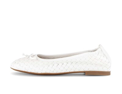Eleganter Ballerina creme
