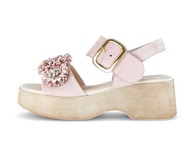 Strappy sandal pink
