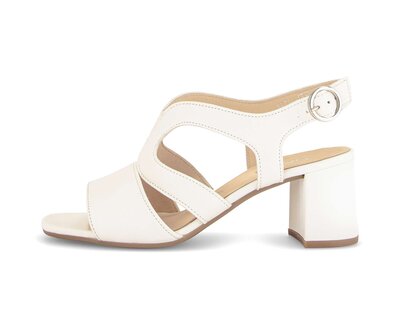 Riemchensandale creme