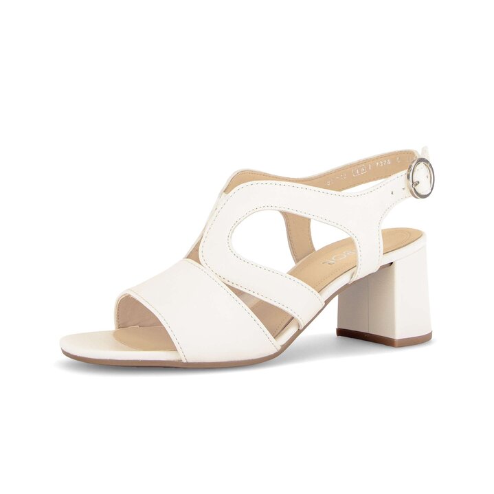 Riemchensandale creme #2