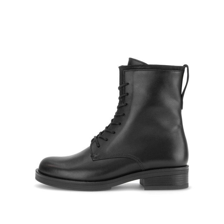 Stivaletto stringato nero #0