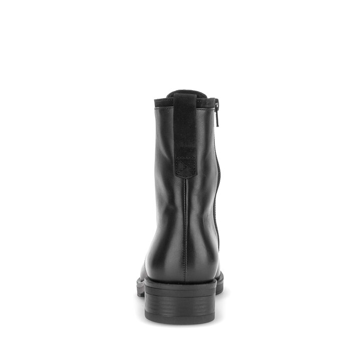 Stivaletto stringato nero #3