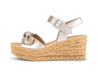 Keilsandalette gold