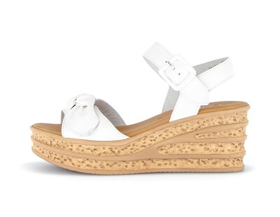 Keilsandalette creme