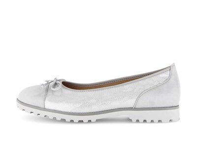 Sportliche Ballerina silber