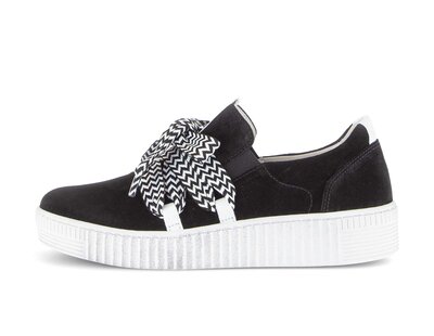 Sneaker low schwarz