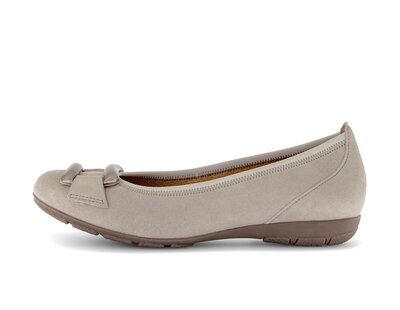 Sportliche Ballerina beige